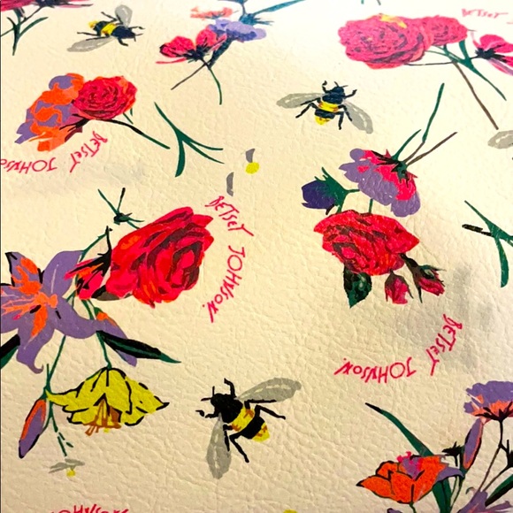 XL Wristlet - Picture 6 of 6